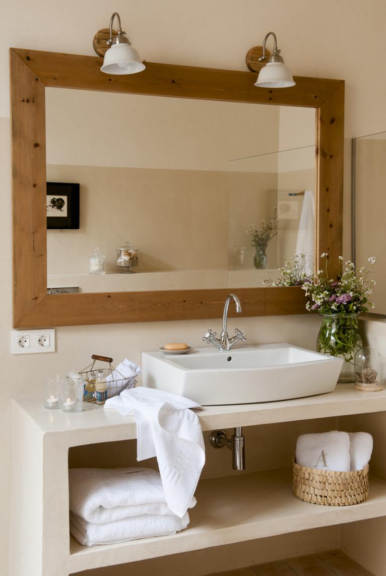 Bany amb amenities ecològiques